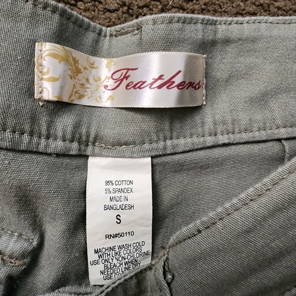 Olive Cargo Shorts, Women's S - Picture 5 of 6